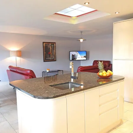 Coach House Villa Gosport Exterior photo