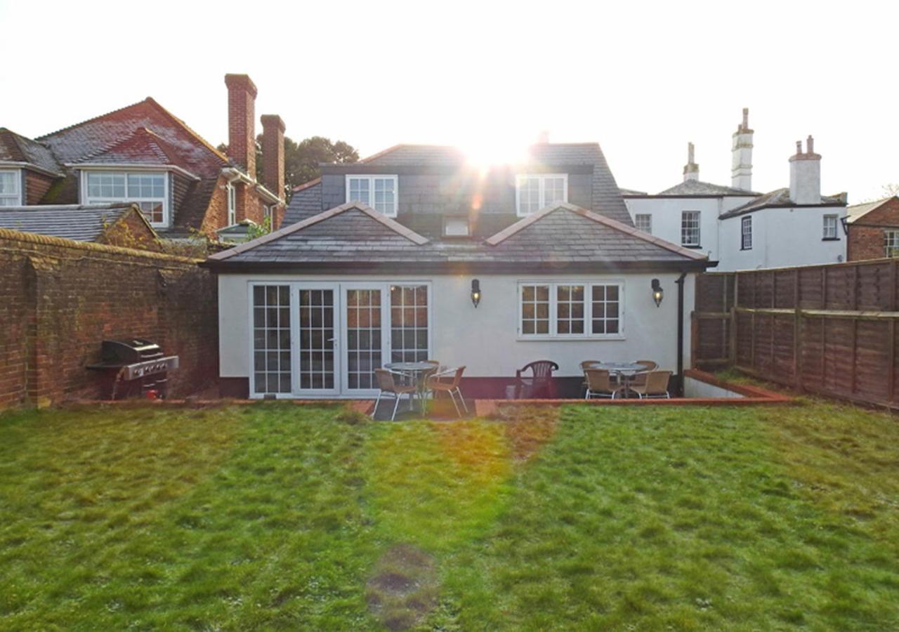 Holiday home Coach House *